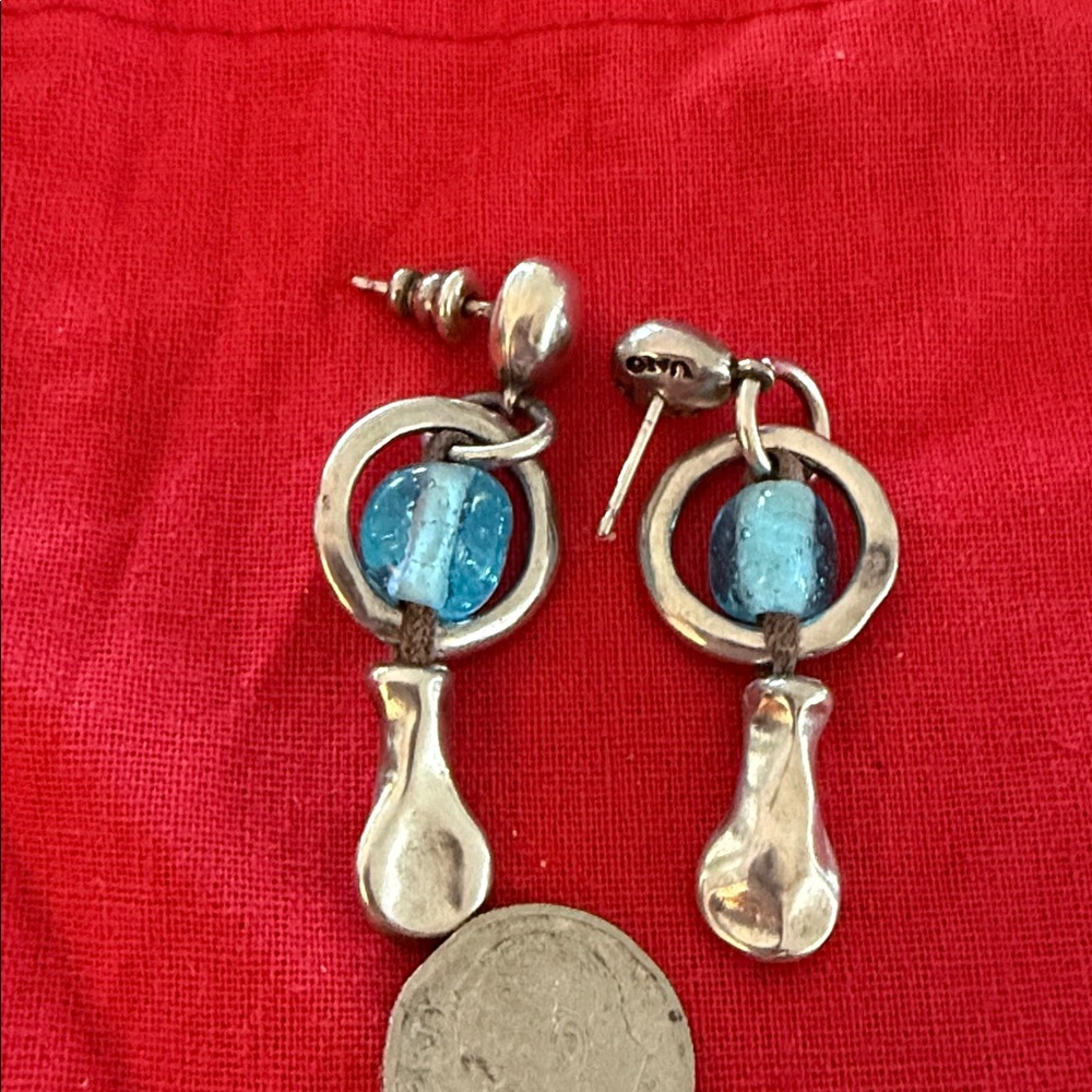 Unode 50 Silver and Blue Dangle Earrings
